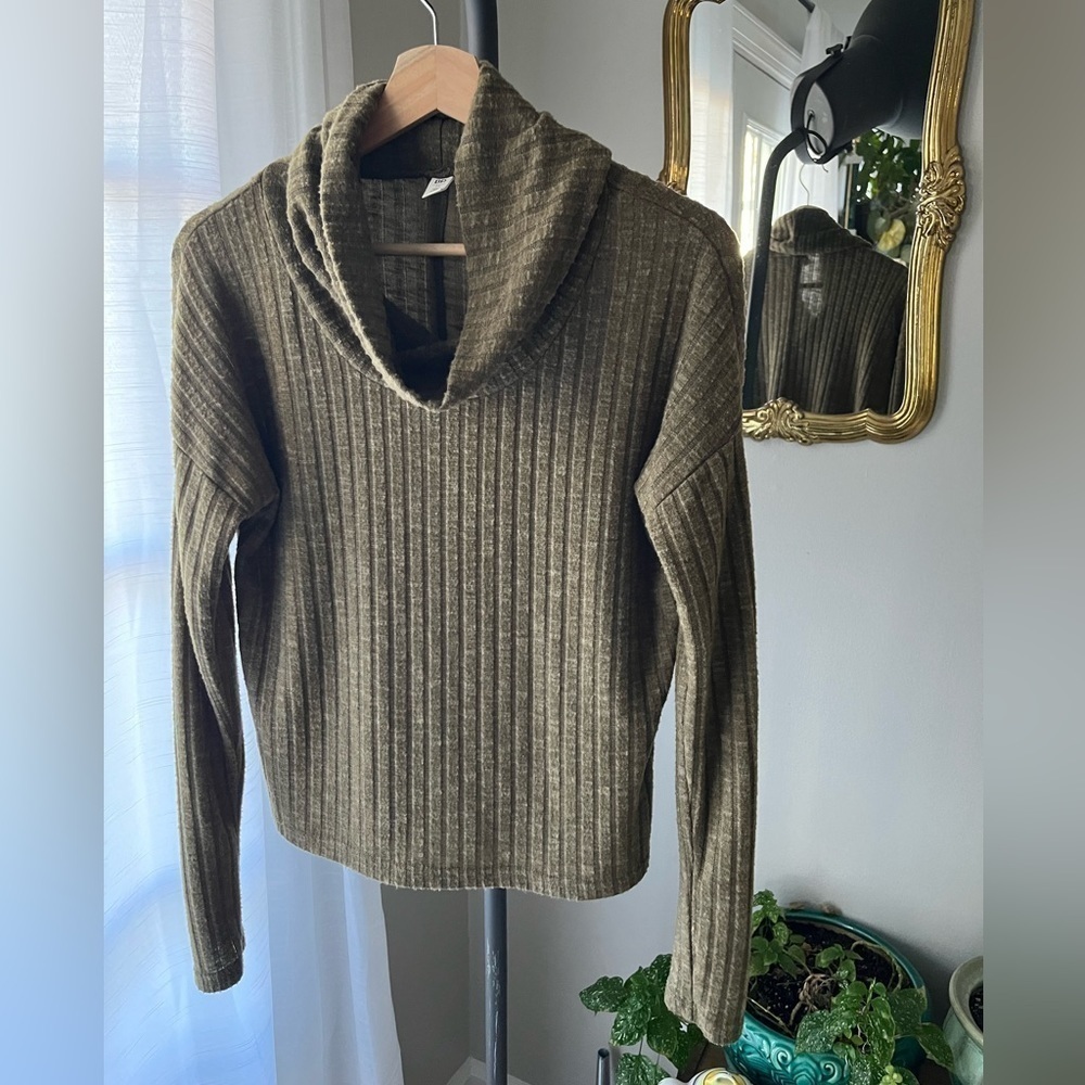 BP Olive Green Ribbed Soft Dolman Long-sleeve Cowl Turtleneck Fall Cozy Top - Picture 2 of 6